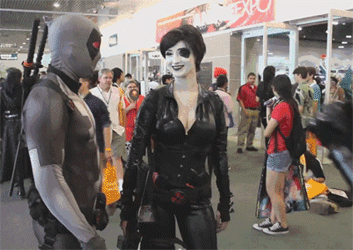 欧美动漫展极品美女cos性感诱惑GIF动图gif动态gif搞笑图片