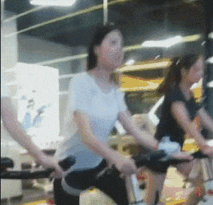 一群美女运动健身性感GIF动图gif动态gif搞笑图片