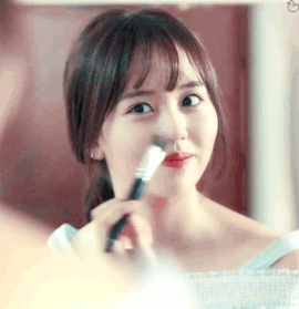 可爱甜美清纯美女嘟嘴卖萌GIF动态图gif动态gif搞笑图片