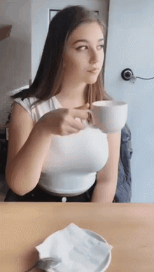 偷拍欧美性感美女GIF动图gif动态gif搞笑图片