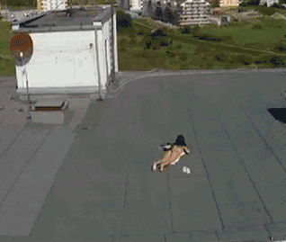 无人机偷拍比基尼美女日光浴GIF动图gif动态gif搞笑图片