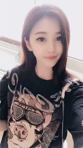 高颜值美女自拍撩头发GIF动态图gif动态gif搞笑图片