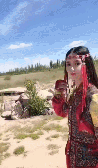 高颜值极品新疆美女GIF动图gif动态gif搞笑图片