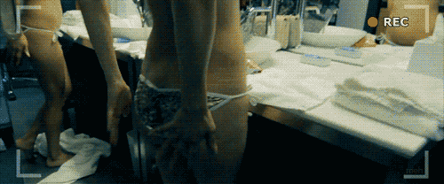 欧美比基尼美女性感大胸诱惑GIF动图gif动态gif搞笑图片