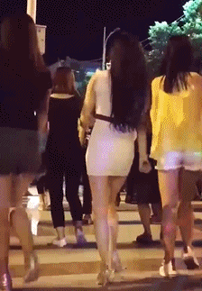 美女跳广场舞的GIF动图gif动态gif搞笑图片