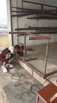 这是在干嘛？gif动态gif搞笑图片