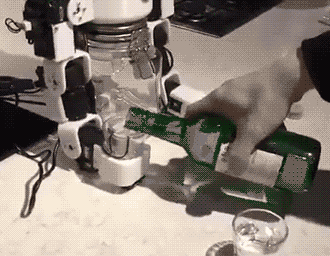 以后就不怕没人陪我喝酒了gif动态gif搞笑图片