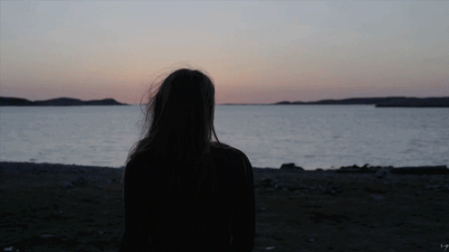 想要忘记一段感情，方法永远只有一个：时间和新欢。要是时间和新gif动态gif搞笑图片