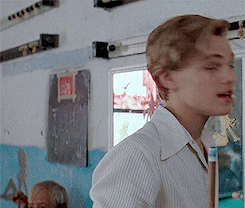 “我是一个像空气一样自由的人，妨碍我心灵自由的时候，绝不妥协gif动态gif搞笑图片