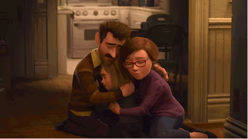 对相爱的人来说，对方的心才是最好的房子。gif动态gif搞笑图片