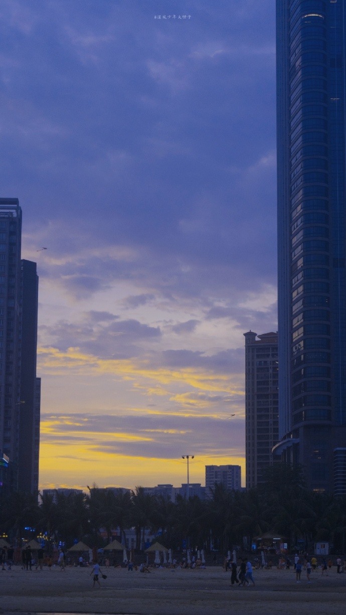 一起看海的人 / 比海更温柔简笔画gif搞笑图片