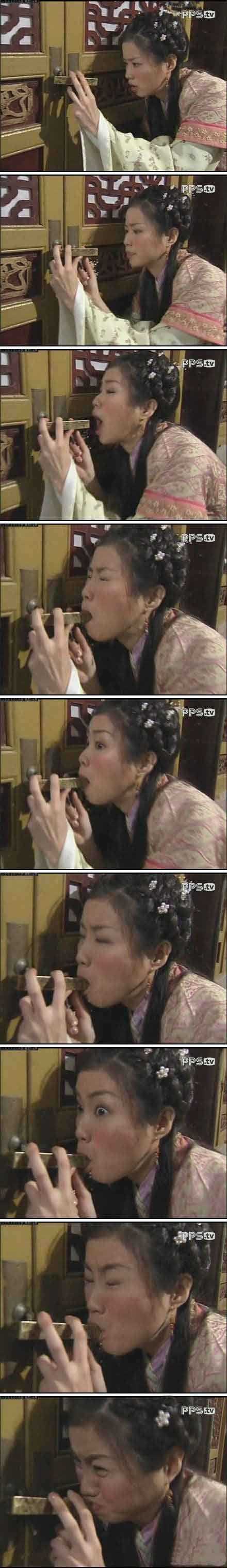 古时候的锁可以这样开！明星gif搞笑图片