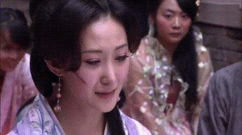 后面的群演你过分了明星gif搞笑图片