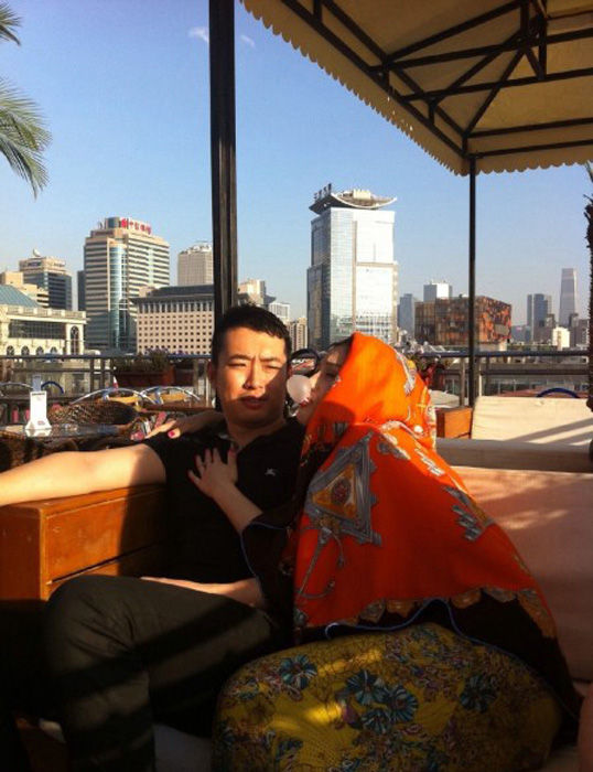 曝刘翔娇妻与前男友合影明星gif搞笑图片