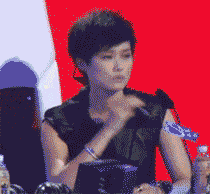 边转笔边唱歌的李老师明星gif搞笑图片