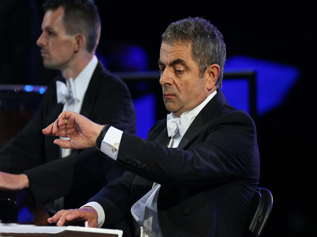 憨豆先生搞笑依旧明星gif搞笑图片