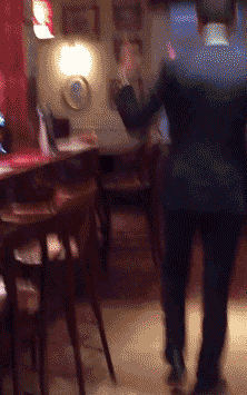 帽子来明星gif搞笑图片