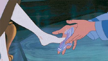 用剧照说话，杨幂才是灰姑娘的最佳人选明星gif搞笑图片