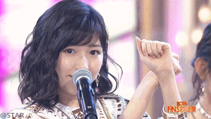 不会抢镜当什么偶像明星gif搞笑图片