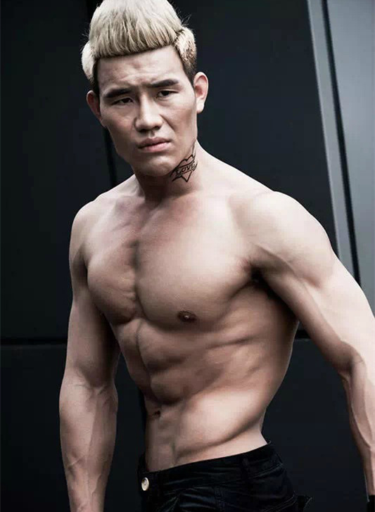 小兵张嘎，长大了。。。明星gif搞笑图片