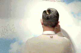 签个名而已，要不要这么调皮明星gif搞笑图片