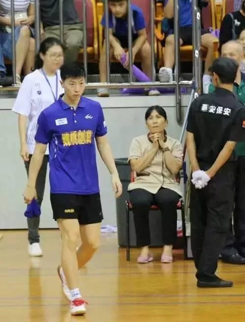 最抢眼的不是马龙明星gif搞笑图片