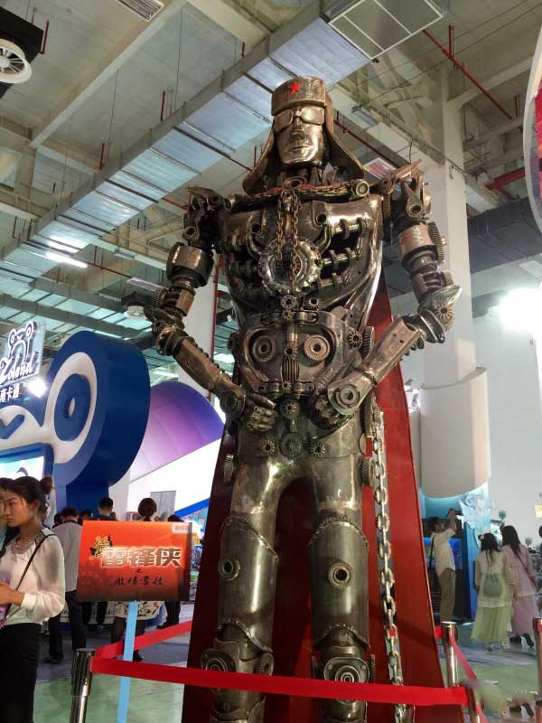 雷锋侠的节奏器物gif搞笑图片