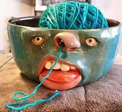 总觉得这毛线球怪怪的器物gif搞笑图片