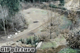 这车质量“真好”，这也太坑爹了！器物gif搞笑图片