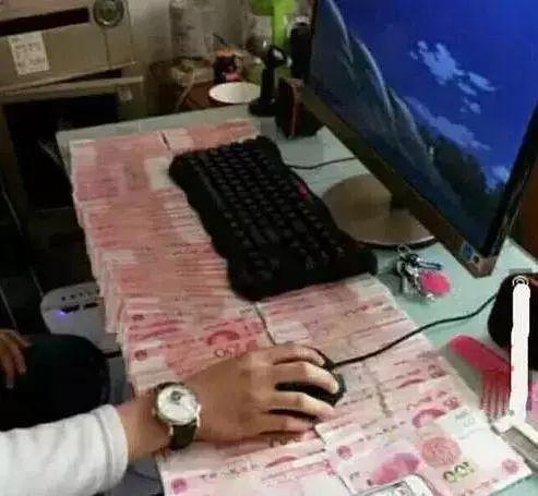 我说今天工作怎么不知道累的器物gif搞笑图片