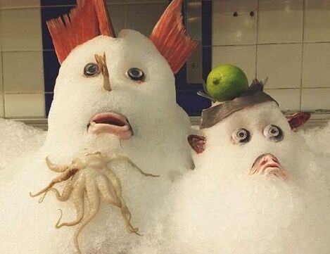 超市海鲜部大妈又调皮了器物gif搞笑图片