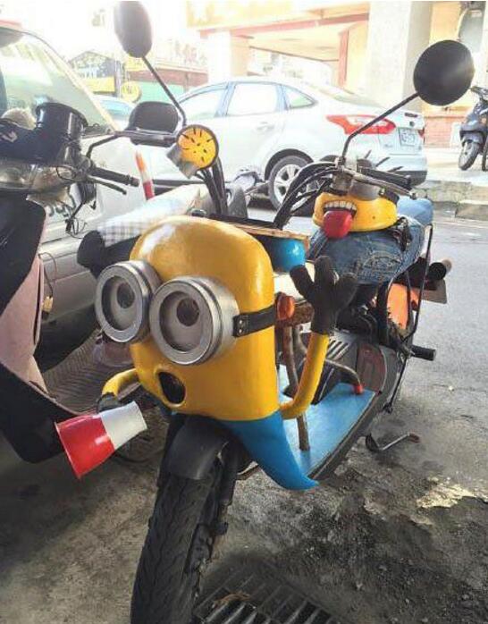 改装的摩托车器物gif搞笑图片