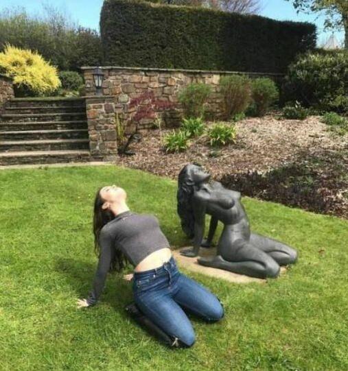 麻烦先把衣服脱了好吧器物gif搞笑图片