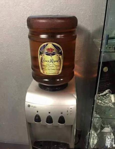 战斗民族是这样喝伏特加的器物gif搞笑图片