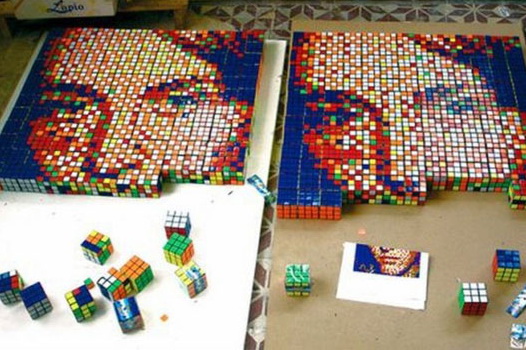 你看你看魔方的脸器物gif搞笑图片