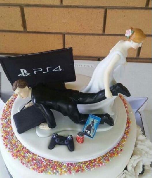 庆祝结婚三周年定做的蛋糕器物gif搞笑图片