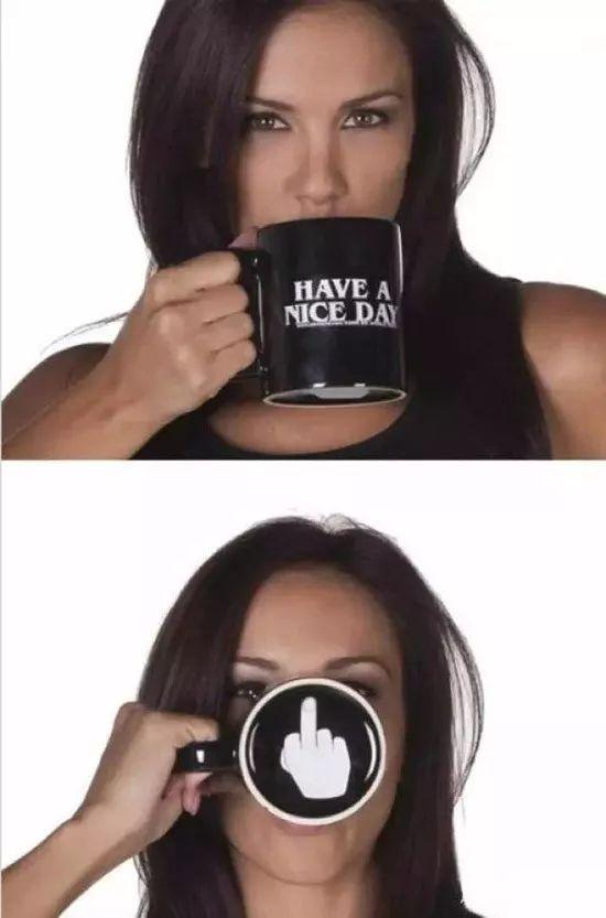 对着你讨厌的人喝水，也是一门艺术器物gif搞笑图片