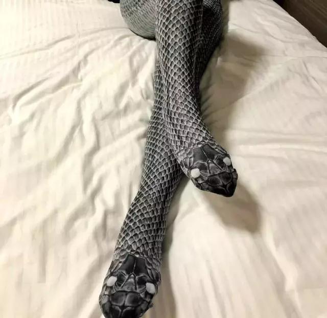 这样的丝袜有喜欢的吗？器物gif搞笑图片