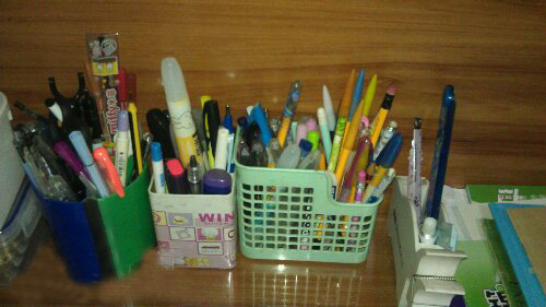 公司丫头是个，笔笔控器物gif搞笑图片