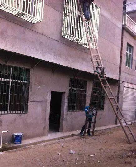 三角形的稳定性器物gif搞笑图片