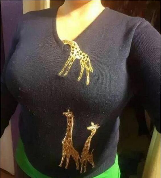 不正经的长颈鹿器物gif搞笑图片