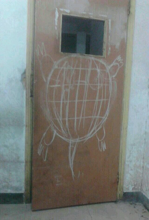 好大的一个龟头器物gif搞笑图片