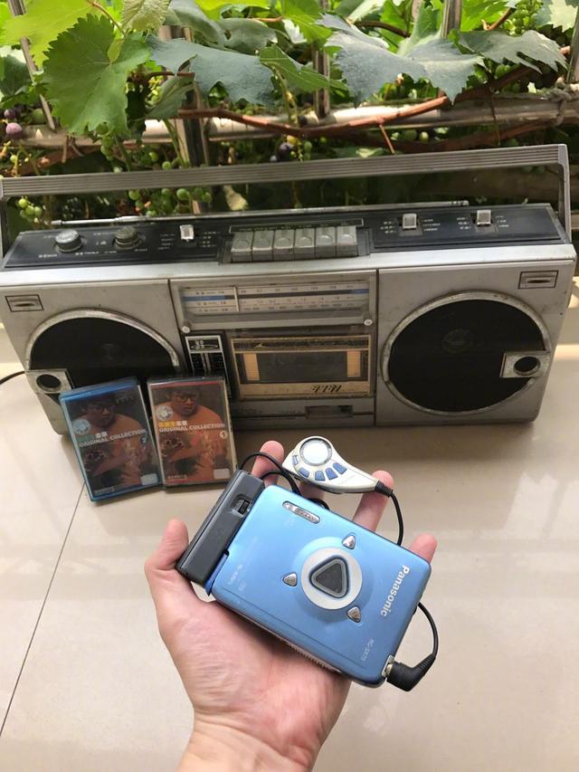 见过这三样东西的，还有单身狗吗？器物gif搞笑图片