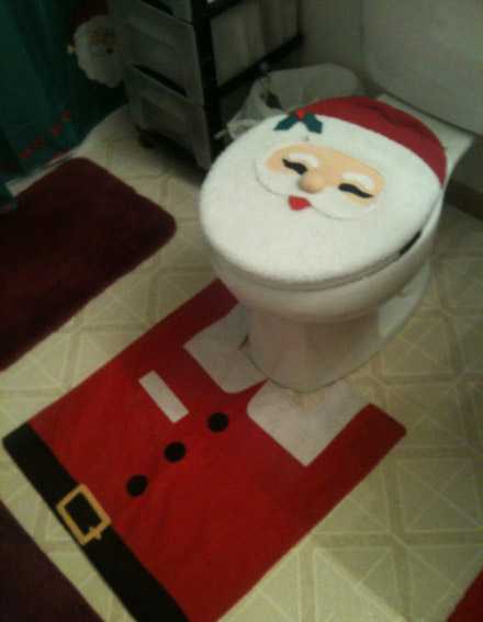 马桶也过圣诞节器物gif搞笑图片