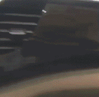 你永远都不知道你的队友在用什么设备和你玩游戏器物gif搞笑图片