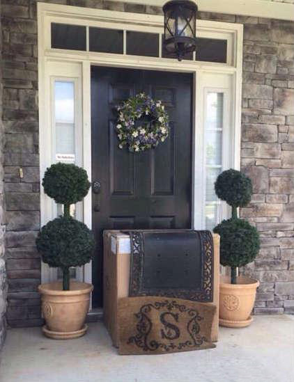 快递小哥特有的伪装术器物gif搞笑图片