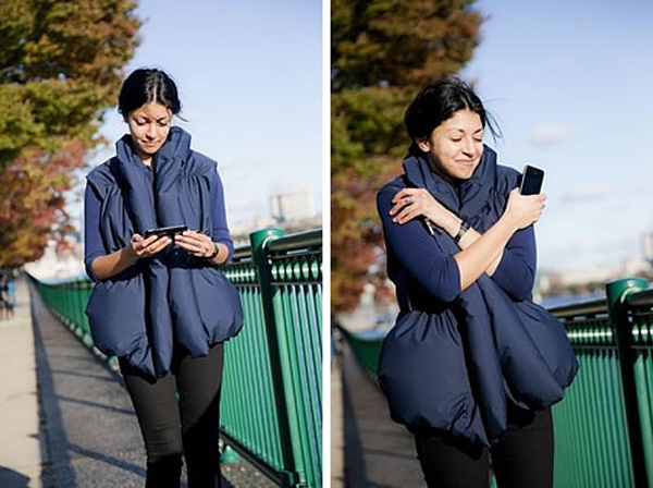 Facebook背心——给你个真实的拥抱器物gif搞笑图片