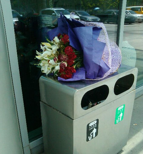 一看就是悲剧的结局器物gif搞笑图片