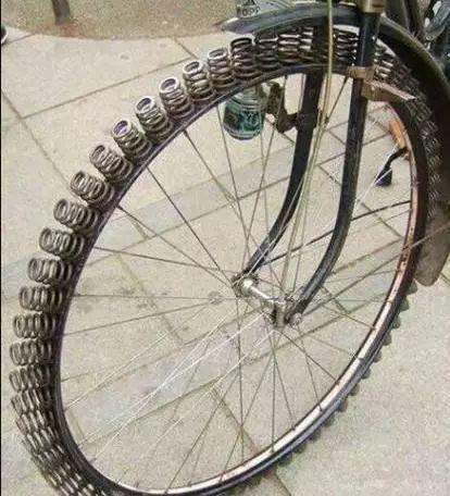 骑这种车是不是很爽器物gif搞笑图片