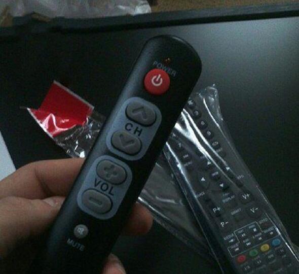 遥控器设计成这样，真是业界良心啊器物gif搞笑图片